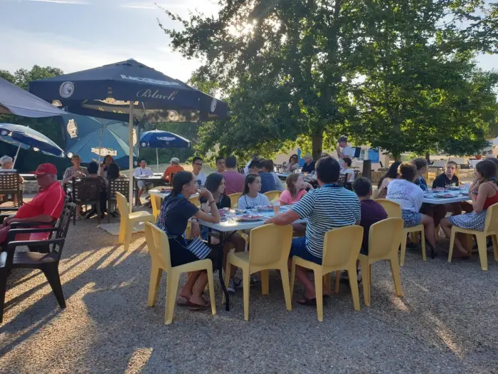 Restaurant panoramique et formules sur place