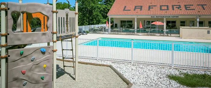 Une table conviviale au cœur du domaine
