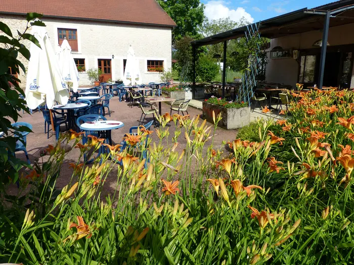 Restaurant de campagne et dépannage sur place