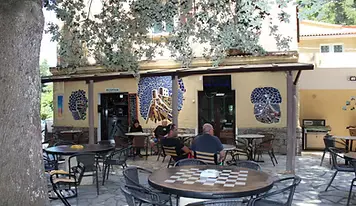 Bar et restauration sur place