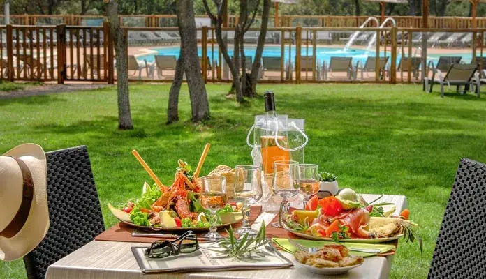 De la table au snack