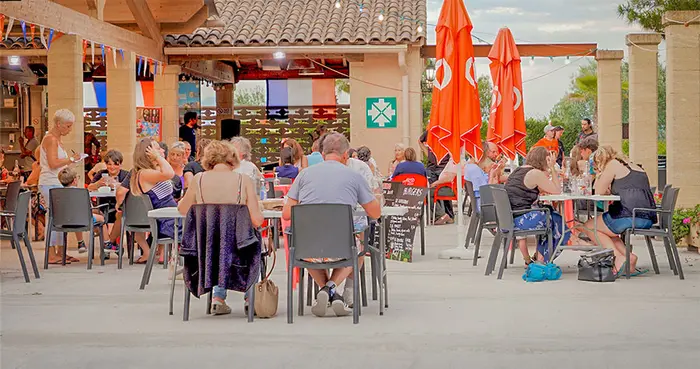 Guinguette, bar et dépannage gourmand