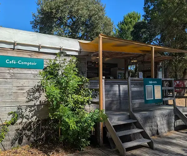Des repas simples au cœur du camping