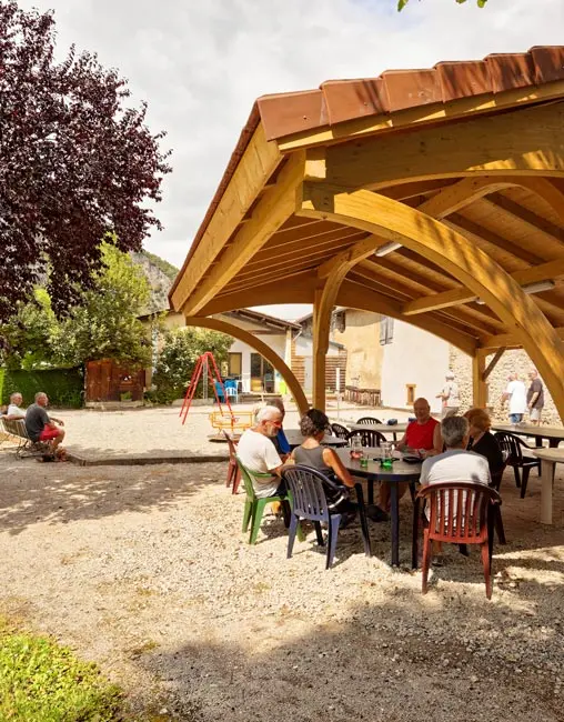 Les essentiels sur place pour manger