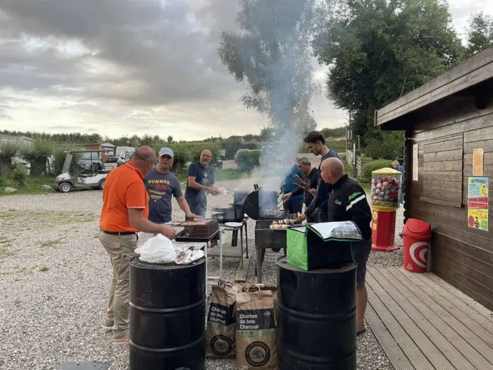 Bar, snack et restaurant sur place
