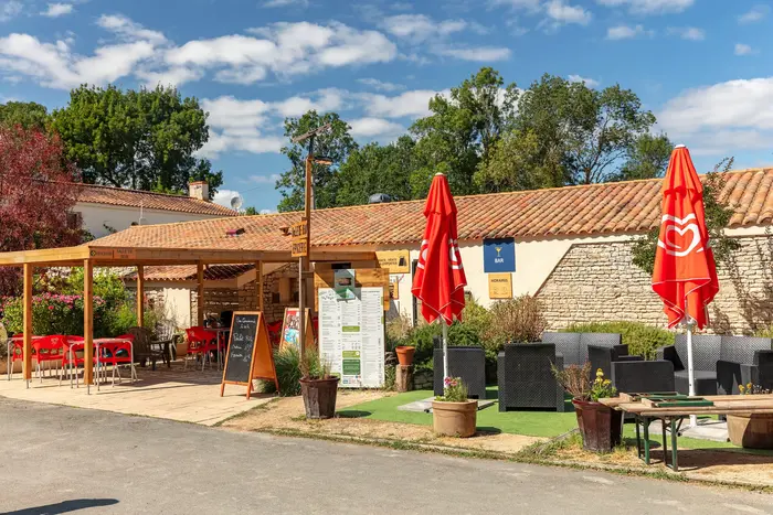 Restaurant, snack et plats à emporter