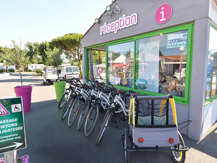 Restaurant, bar et pause snack