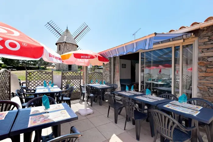 Snack, bar et courses du quotidien