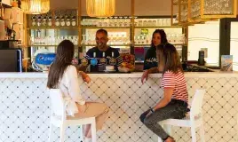 Restaurant, snack et bar sur place
