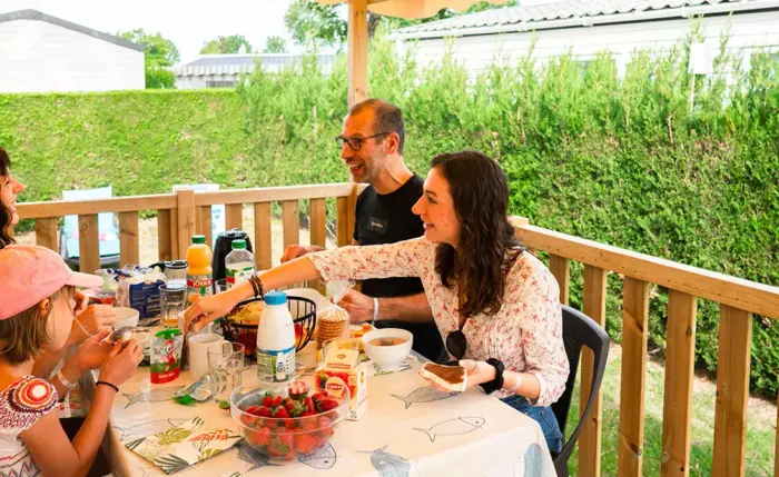 Restaurant, snack et bar sur place
