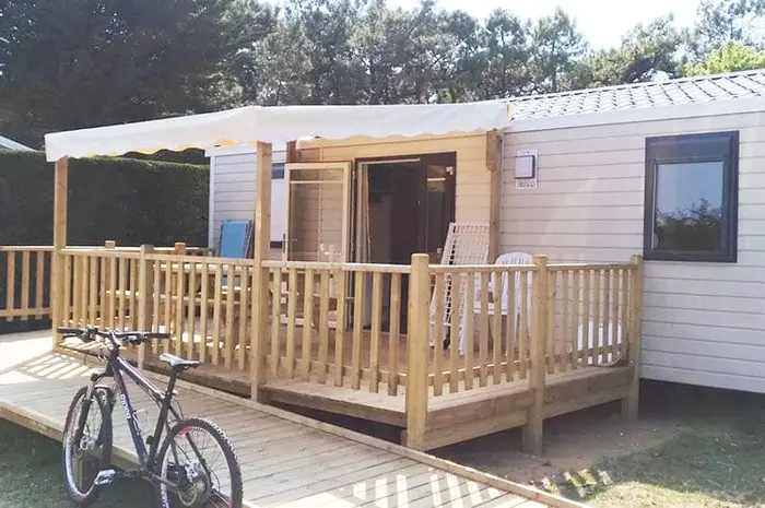 Restaurant, snack et courses sur place