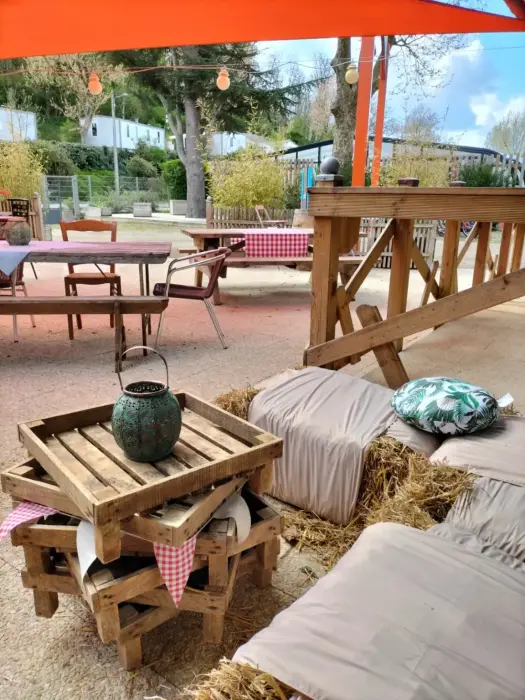 Guinguette, snack et dépannage sur place