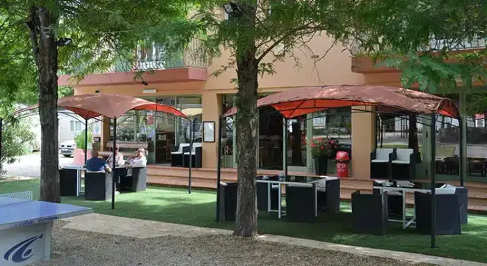 Des repas sur place au quotidien