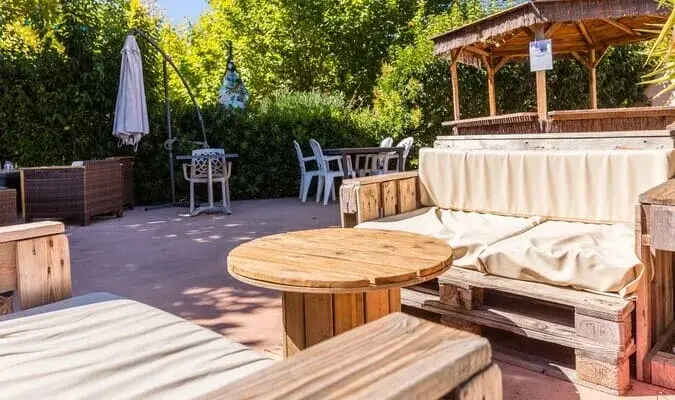 Restaurant, snack et courses d’appoint