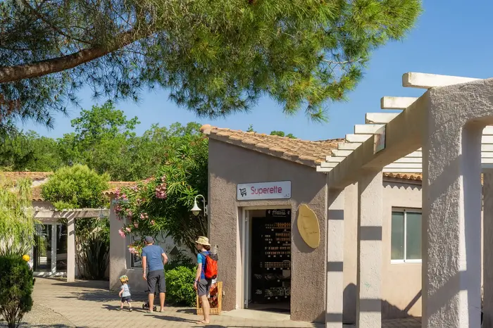 Restaurant, bar et formules sur place