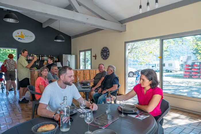 Des repas sur place au quotidien