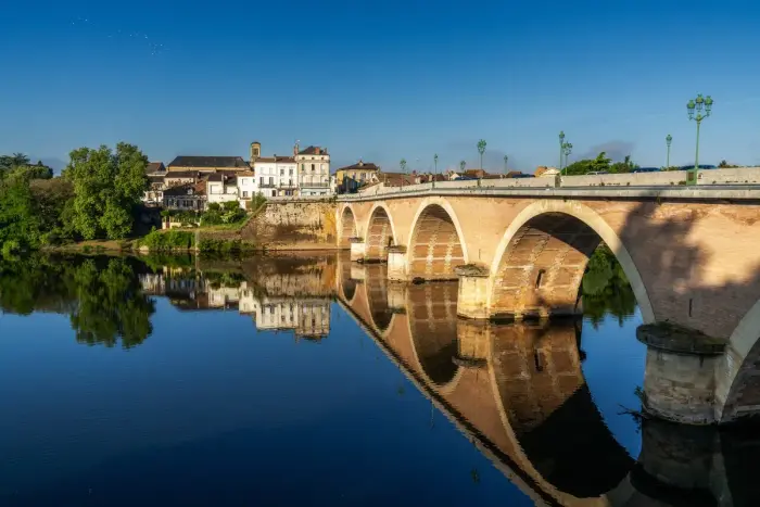 Entre villages, patrimoine et vignobles