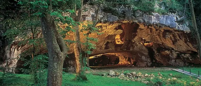Tourisme aux alentours