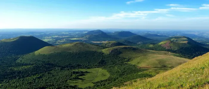 Volcans, patrimoine et villes thermales