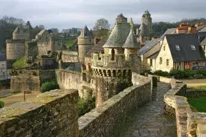 Entre vallée, cascade et patrimoine majeur