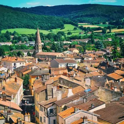 Châteaux, abbaye et voie verte