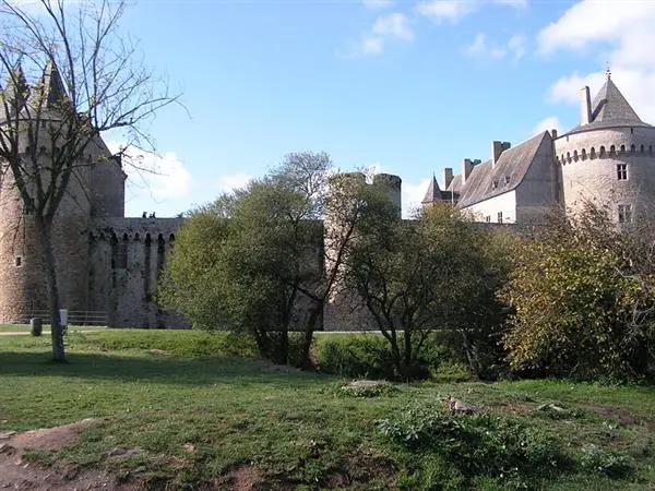 Entre presqu'île, patrimoine et villes proches