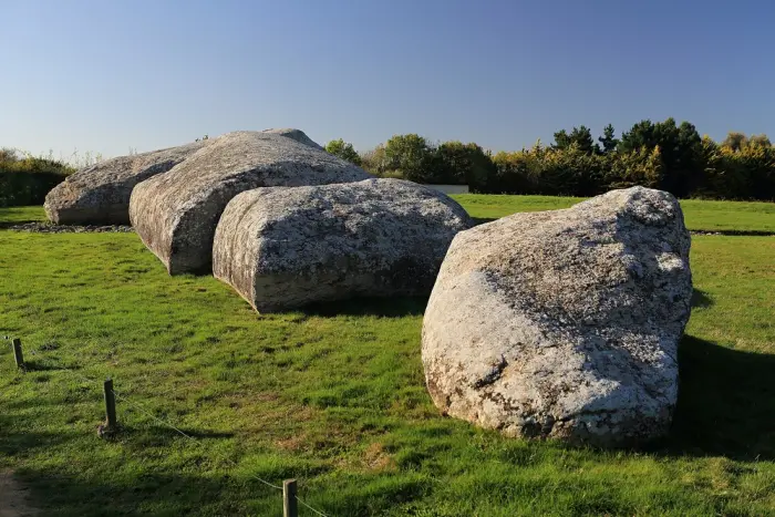 Grand menhir brisé
