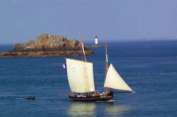 Entre Cancale, remparts et sentiers côtiers