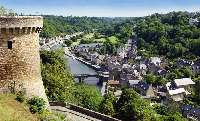 Entre Cancale, remparts et sentiers côtiers