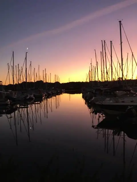 Entre littoral breton, port et cité fortifiée