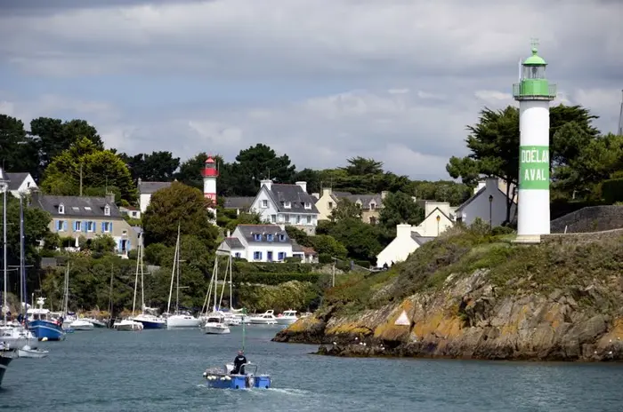 Entre ports, villages et cités bretonnes