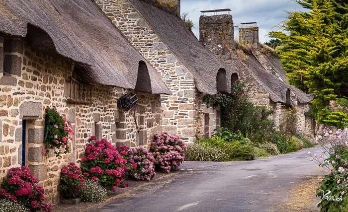 Entre ports, villages et cités bretonnes