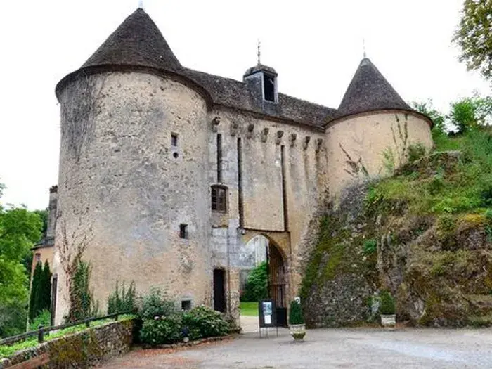 Village d'art, patrimoine et sentiers