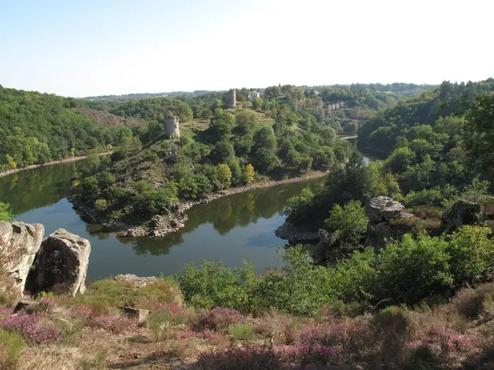 Village d'art, patrimoine et sentiers