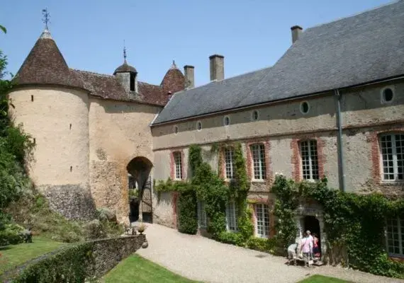 Village d'art, patrimoine et sentiers