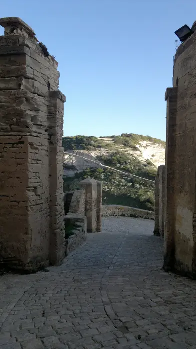 Bonifacio, falaises et patrimoine corse