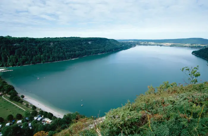 Lacs, cascades et villages du Jura