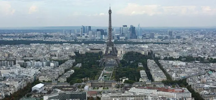 Versailles, Thoiry et Paris à portée
