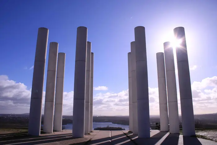 12 Colonnes