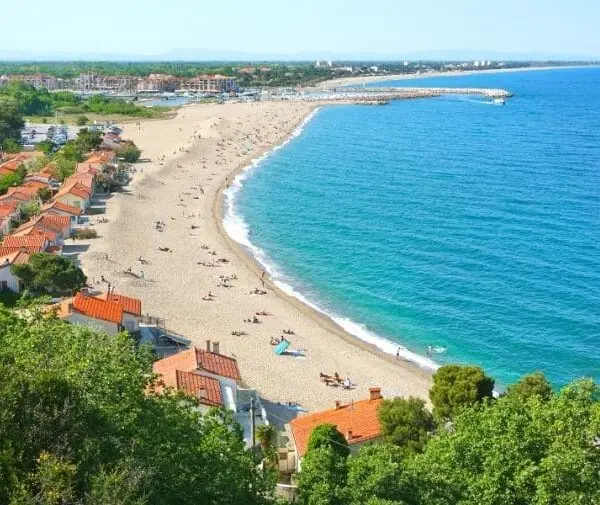 Plage, village et escapades catalanes