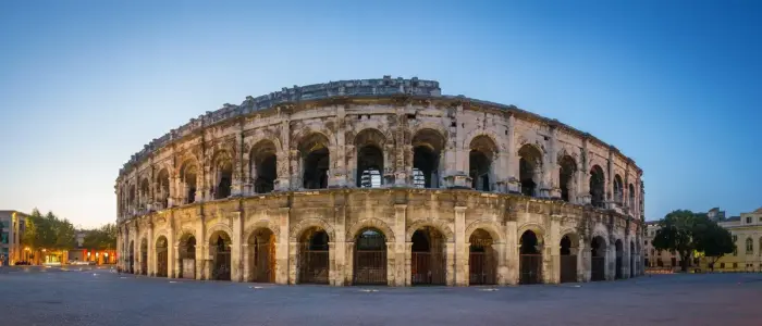 Entre Pont du Gard et Nîmes