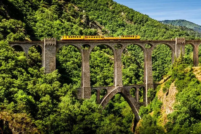 Train Jaune