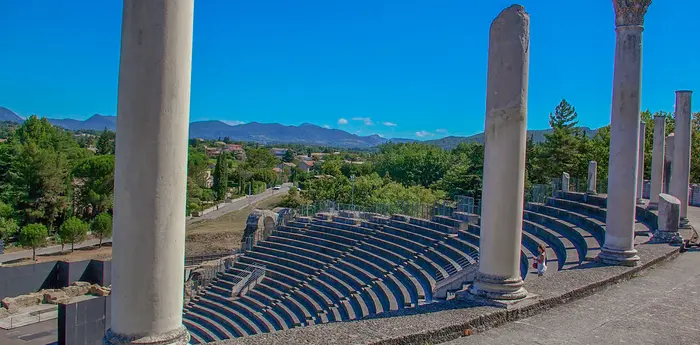 Grandes villes et sites du Gard