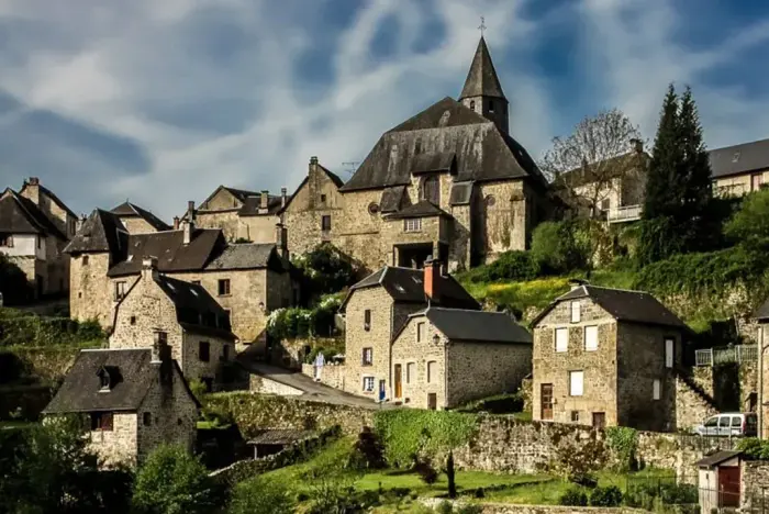 La Corrèze entre cascades et cités