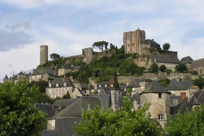 La Corrèze entre cascades et cités