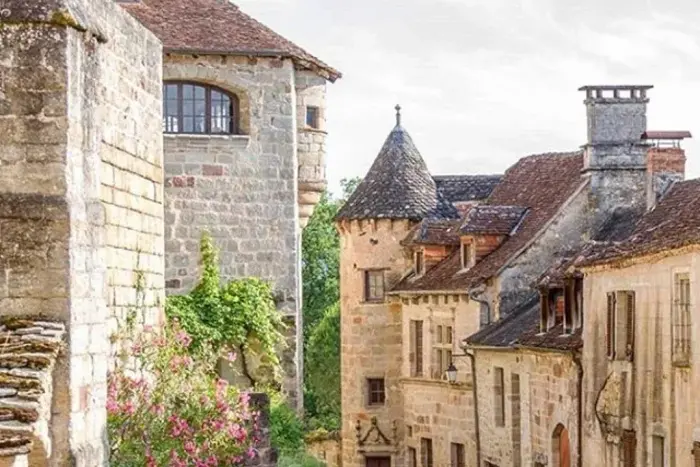 La Corrèze entre cascades et cités