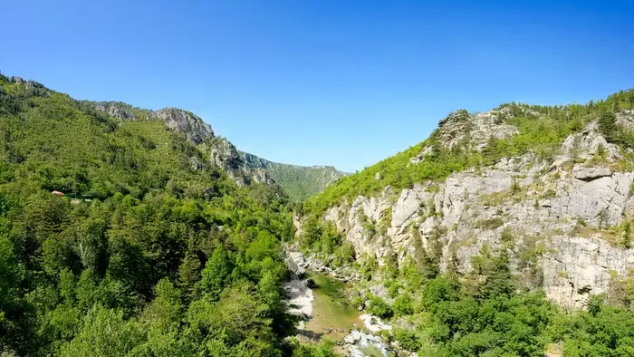 Tourisme aux alentours
