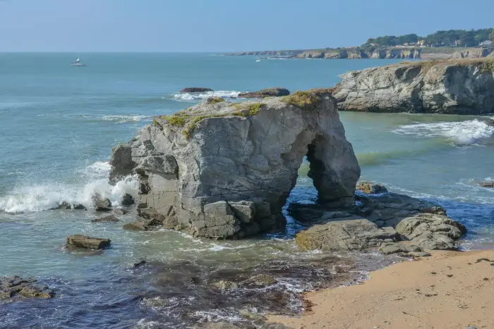 La Roche percée