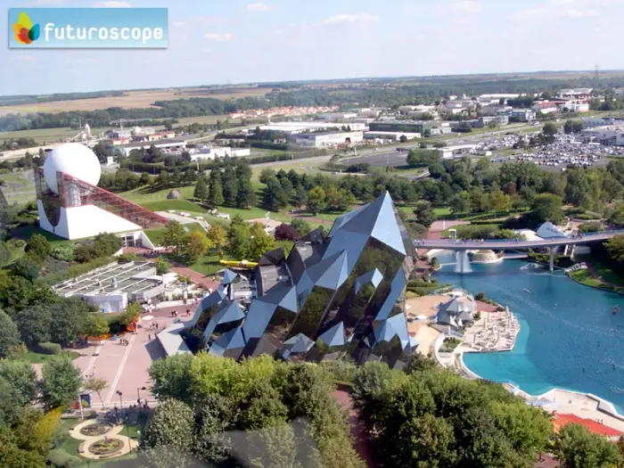 Village, balades et grandes visites