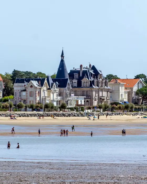 Tourisme aux alentours